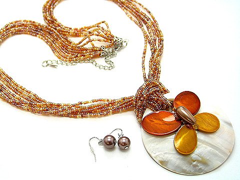 LONG CHUNKY BROWN BEIGE MULTI STRAND BUTTERFLY SHELL NECKLACE SET