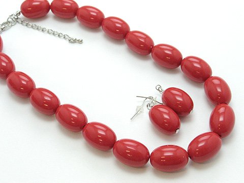 SINGLE ROW RED LUCITE BEAD BALL NECKLACE SET