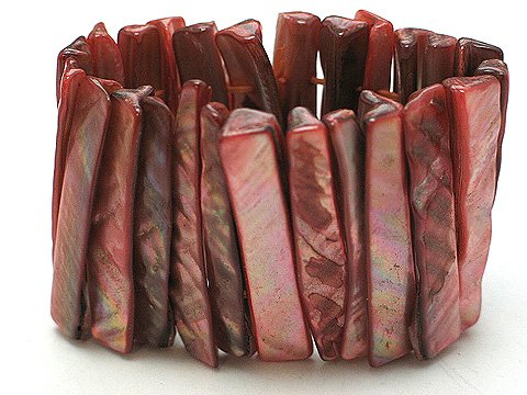 RED SHELL BANGLE BRACELET