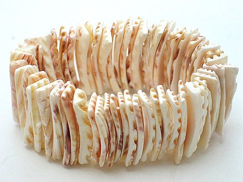 BEIGE CREAM CREME OFF WHITE SHELL BANGLE BRACELET