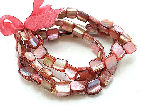 RED MULTI STRAND SHELL BEAD RIBBON BRACELET