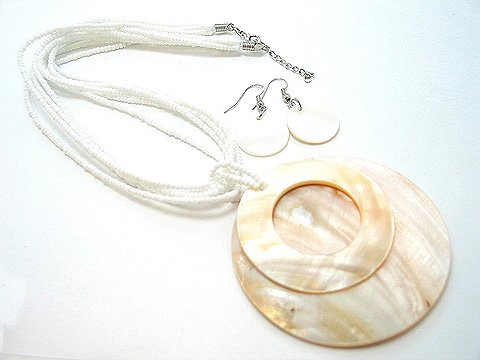 CHUNKY CREAM OFF WHITE NATURAL LUCITE PEARL SHELL SEED BEAD NECKLACE SET