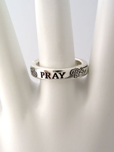 RELIGIOUS FILIGREE PRAY RING