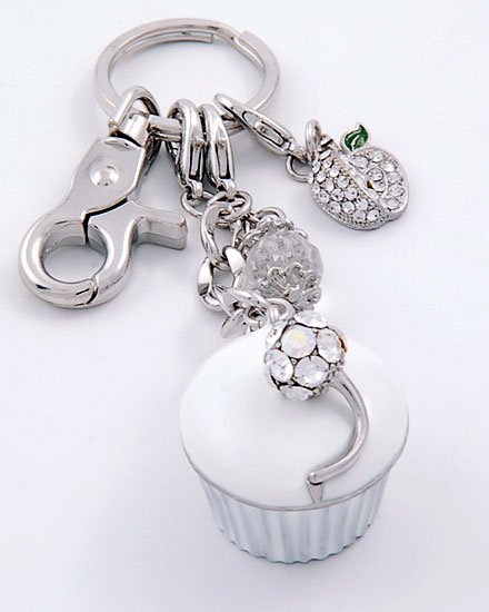 WHITE 3D CUPCAKE CRYSTAL LOCKET HANDBAG PURSE KEYCHAIN