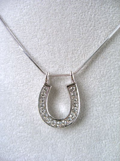 WESTERN COWGIRL HORSE SHOE HORSESHOE CRYSTAL NECKLACE
