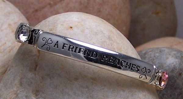 NEW BEST FRIEND FRIENDS FRIENDSHIP BFF HEART CRYSTAL BANGLE BRACELET