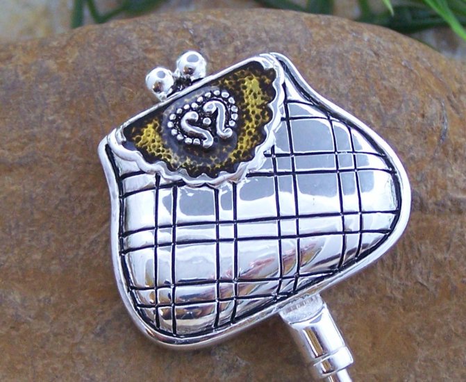 TWO TONE TEXTURED HANDBAG PURSE N' HOOK HANGER HOLDER