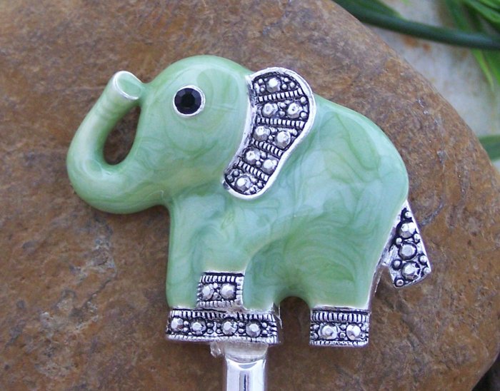 SAFARI JUNGLE ELEPHANT ANIMAL PRINT PURSE N' HOOK HANDBAG HANGER