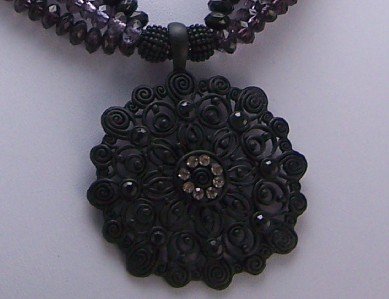 CHUNKY BLACK ANTIQUE LOOK CRYSTAL BAKELITE NECKLACE SET