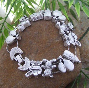 NEW MOTHER MOM TO BE BABY SHOWER SHOE BEAR BRACELET