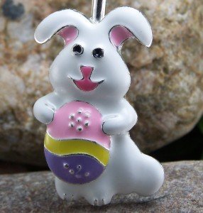 NEW EASTER BUNNY RABBIT ANIMAL KEY KEYCHAIN FINDER