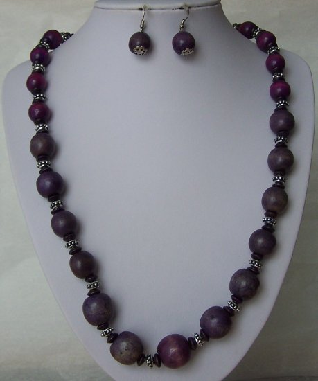 Purple Wood Silver Tone Spacers Necklace Set