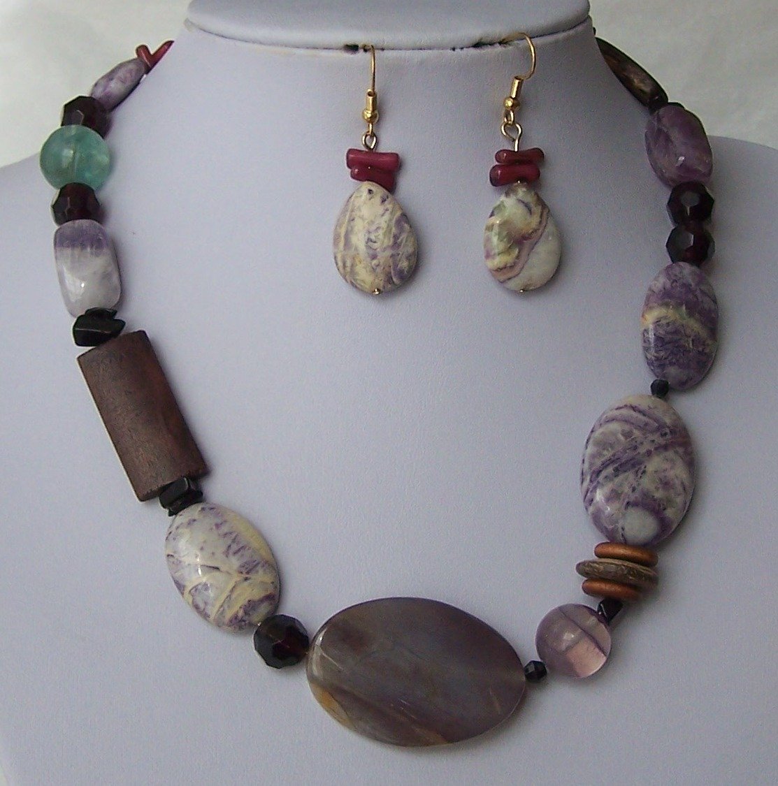 Purple Semiprecious Semi Precious Beige Natural Stone Glass Green Black Brown Wood Necklace Set