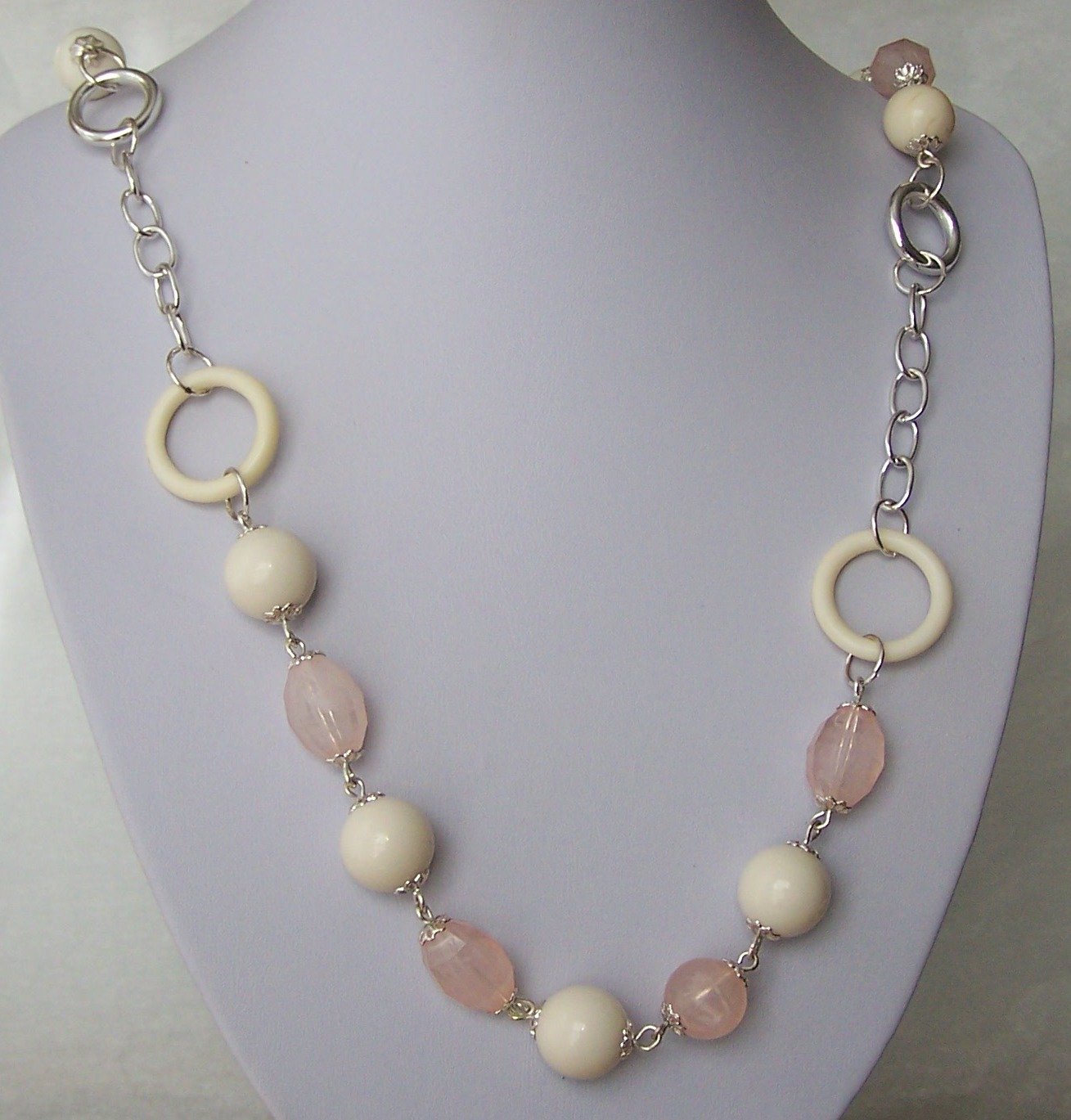 Pink Beige Silver Tone Necklace Set