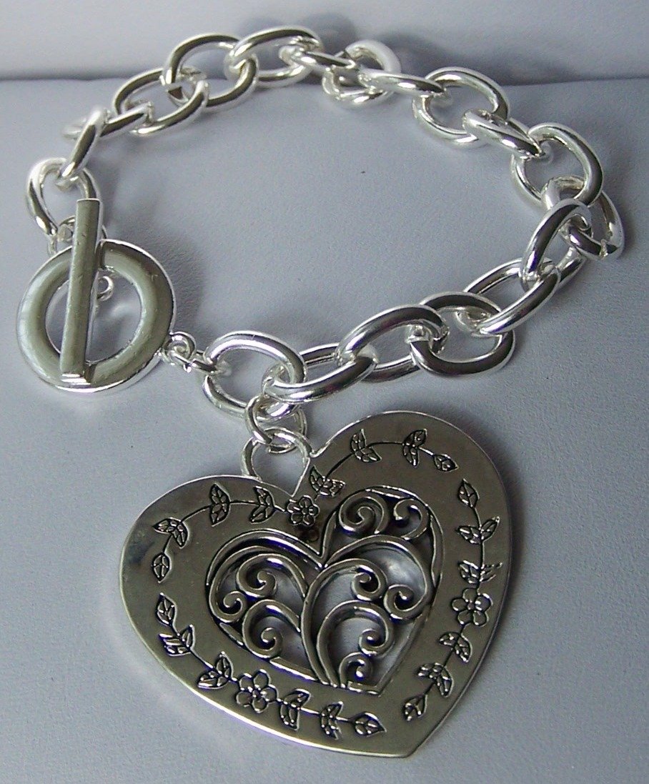 Chunky Filigree Heart Love Valentines Day Charm Bracelet