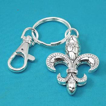 Gold Tone French Fleur De Lis Key Keychain