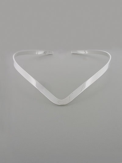 V STYLE SILVER TONE SLIDER CHOKER PENDANT NECKLACE
