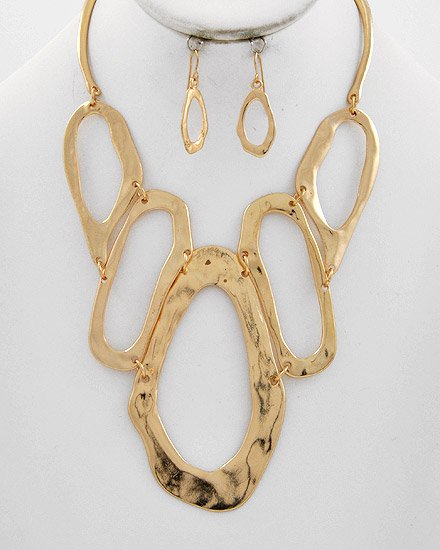 Hammered Gold Tone Necklace Set