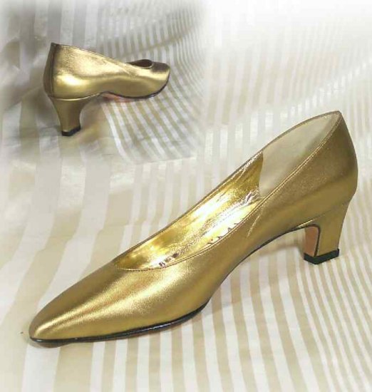Coppery Gold Pumps - Classic Beauties - by A'Mano USA - Retail $116 - YOUR PRICE $17.99 - 7 AAA