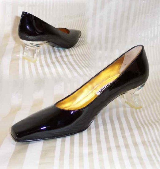 Mirror-brite Black Patent Pumps wAcrylic Heel by Hitsman - Retail $117 - YOUR PRICE $19.99 - sz 7