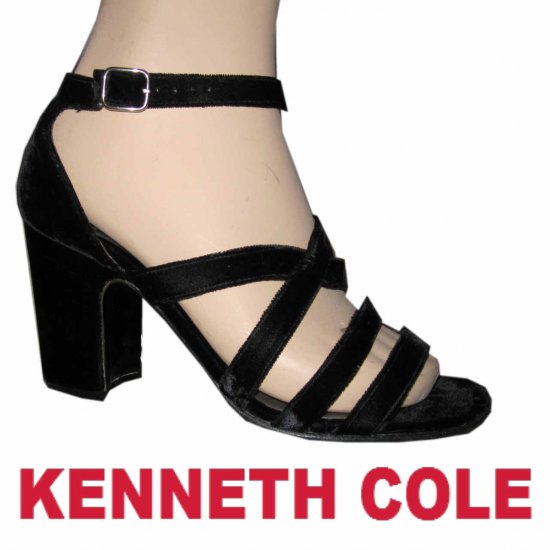 sz 9-1/2 - KENNETH COLE Black Velvet Pumsp 3-1/2" heel $39.99 - Retail $245