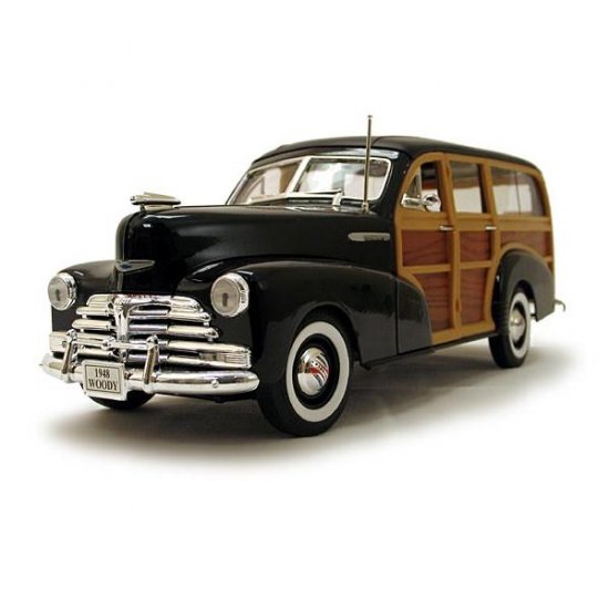 Welly 1948 Chevrolet Fleetmaster (Woody) Black 1:18