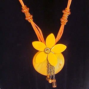 Mother of Pearl Necklace - Ocean Blossom - Mango