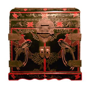 Traditional Lacquer Chest - Hand Etched Artwork
