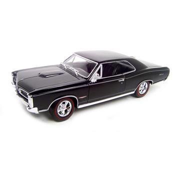 Welly 1966 Pontiac GTO Black 1:18 Diecast Model