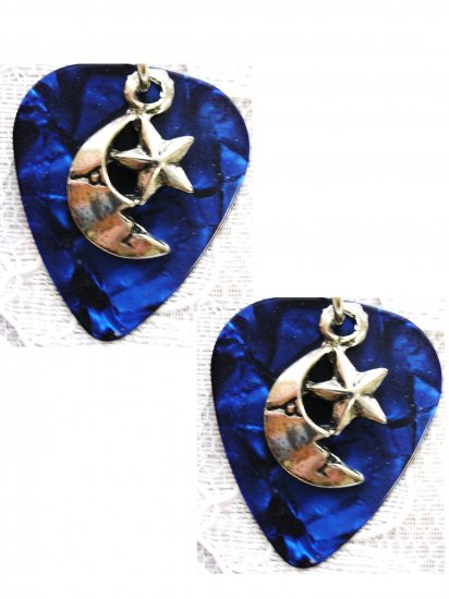 DEEP BLUE GUITAR PICK w NEW CRESCENT MOON & STAR PEWTER CHARM EARRINGS