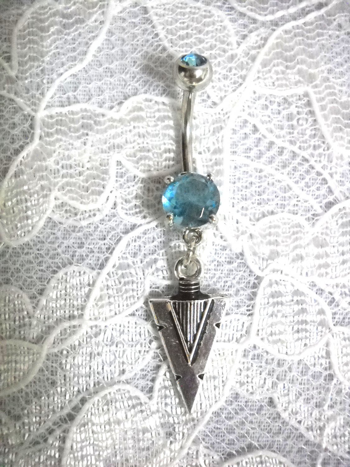 ARROW HEAD CHARM w BABY BLUE DOUBLE CZ BELLY BUTTON RING