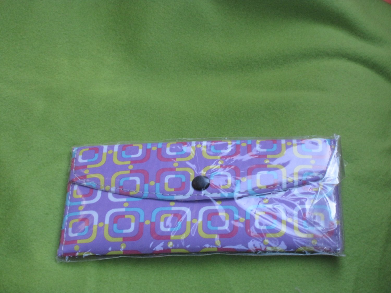 purple geometric print wallet