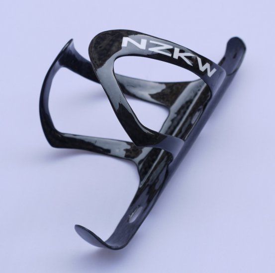 NEW NZKW FULL CARBON Fibre BOTTLE CAGE 25g FREE SHIPPING
