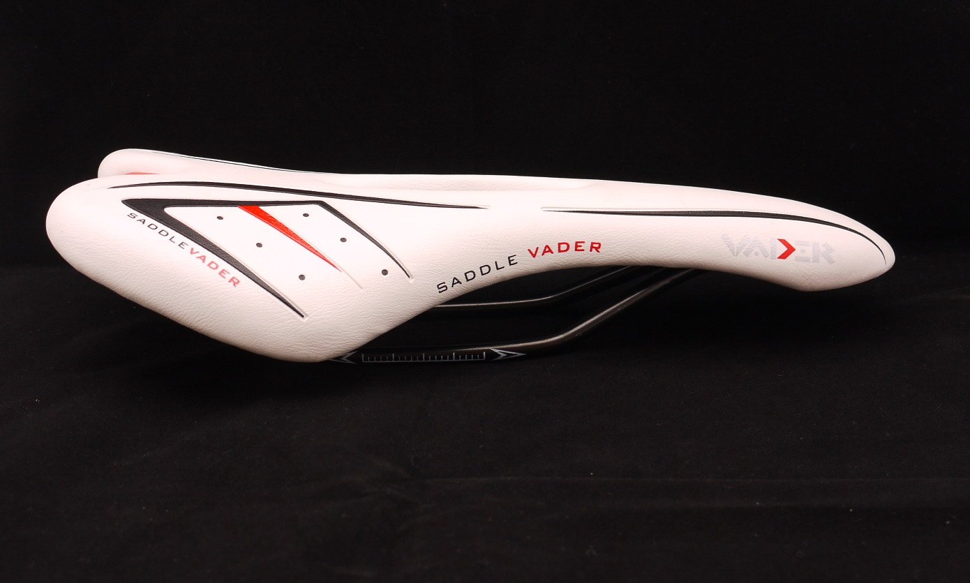 VADER BICYCLE SEAT SADDLE ROAD OFFROAD MTB WHITE 282g