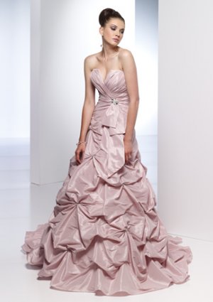 Scatter Beaded Strapless Gathered Wedding Dress AI0011