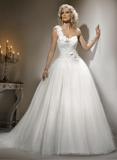 Wedding Dresses/ Wedding Gowns WM0039