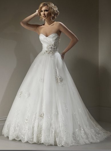 Wedding Dresses/ Wedding Gowns WM0040