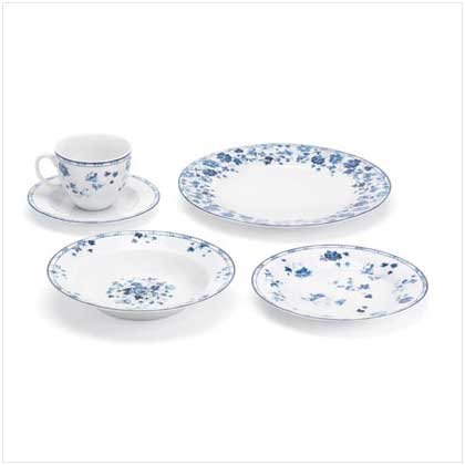 LAURA ASHLEY SOPHIA DINNERWARE SET Retail: $129.95
