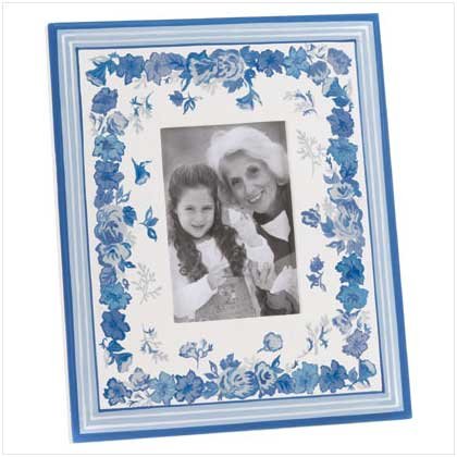 LAURA ASHLEY SOPHIA PHOTO FRAME Reatil: $14.95