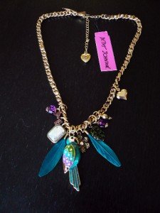 NWT Betsey Johnson Jungle Parrot Feather Chain Necklace