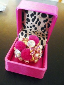 NWT Betsey Johnson Pom Pom Pearl Bow Cluster Ring $65