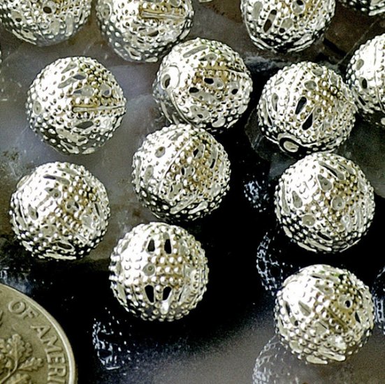 30 Sterling Silver Plated Metal Filigree Ball Beads Finding 8mm b48s