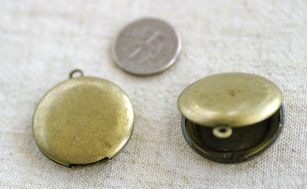 3pcs Antique Bronze Plated Brass Round Locket Charm pendant 25mm b66b
