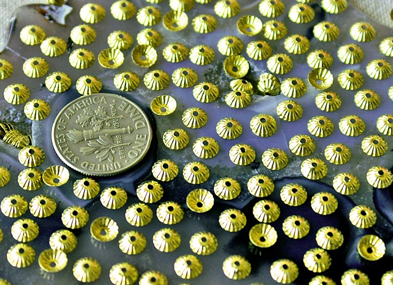 250pcs Solid Brass Stamping Filigree Bead Caps 4.5mm bc31