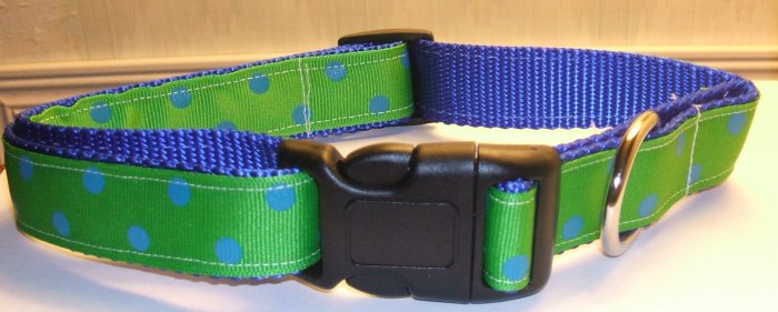 L-XL: Blue nylon collar- Lime green with blue polka dots