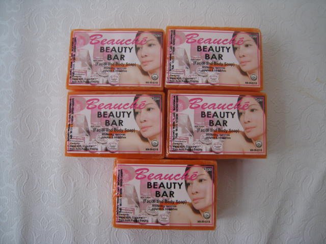 Lot of Beauche Beauty Bar/Kojic/Papaya Soap
