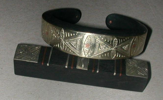 BRACELET 002