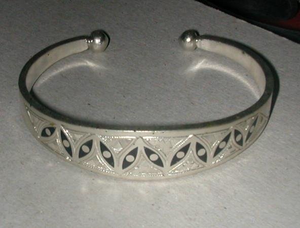 BRACELET 010