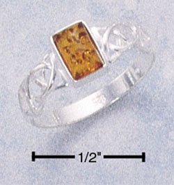 STERLING SILVER LADIES RECTANGULAR HONEY AMBER RING W/ CELTIC WEAVE BAND.