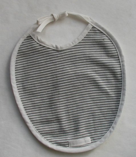SUCETTE Antimicrobial Cotton Bib, Grey. Imported.